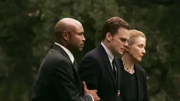 Backdrop к сериалу "Six Feet Under" #1299265