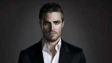 Backdrop к сериалу "Arrow" #1245115