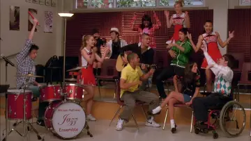 Backdrop к сериалу "Glee" #1262486