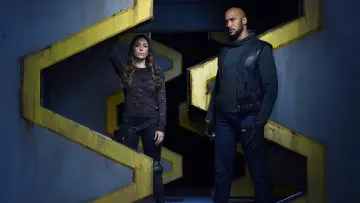 Backdrop к сериалу "Marvel