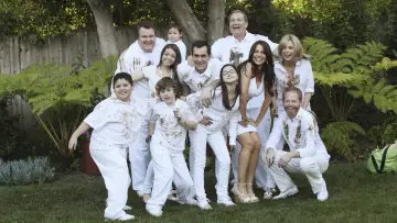 Backdrop к сериалу "Modern Family" #1318228