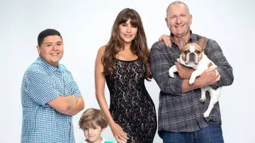 Backdrop к сериалу "Modern Family" #1318234