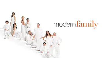Backdrop к сериалу "Modern Family" #1318243