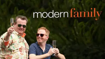 Backdrop к сериалу "Modern Family" #1318266