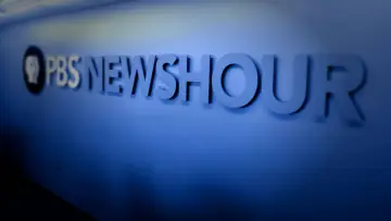 Backdrop for the TV series "PBS News Hour" #1224586