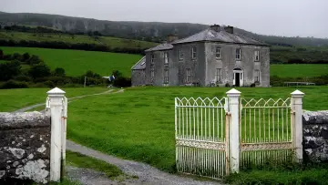 Backdrop к сериалу "Father Ted" #1457303