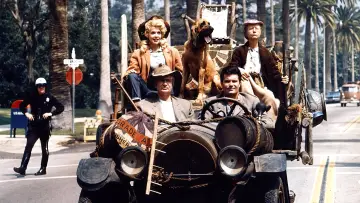 Backdrop for the TV series "The Beverly Hillbillies" #1320375