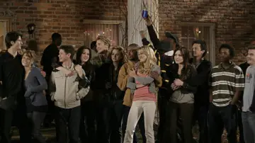 Backdrop к сериалу "One Tree Hill" #1318358