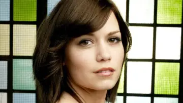 Backdrop к сериалу "One Tree Hill" #1318367