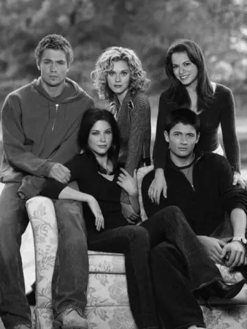 Poster к сериалу "One Tree Hill" #1318457