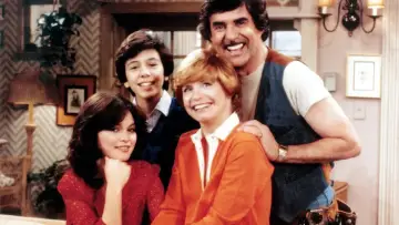 Backdrop к сериалу "One Day at a Time" #1315788