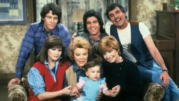 Backdrop к сериалу "One Day at a Time" #1315794