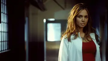 Backdrop к сериалу "Tru Calling" #1397376