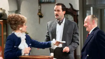 Backdrop for the TV series "Fawlty Towers" #1450917