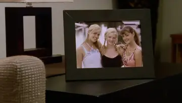 Backdrop к сериалу "H2O: Just Add Water" #1349427