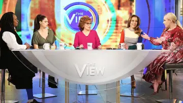 Backdrop к сериалу "The View" #1283997
