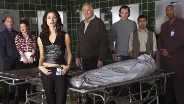 Backdrop к сериалу "Crossing Jordan" #1269501