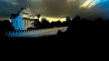 Backdrop for the TV series "Taken" #1438159