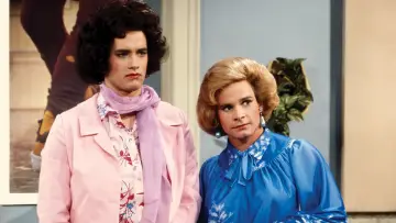 Backdrop for the TV series "Bosom Buddies" #1747500
