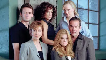 Backdrop for the TV series "Dead Like Me" #1393302