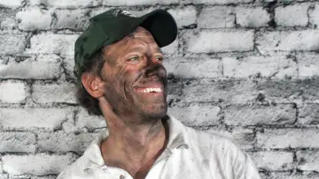Backdrop к сериалу "Dirty Jobs" #1443091