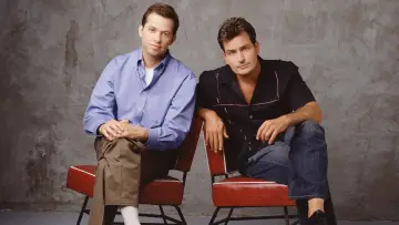 Backdrop к сериалу "Two and a Half Men" #1249509