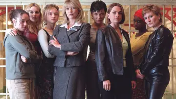 Backdrop к сериалу "Bad Girls" #1377174