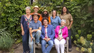 Backdrop к сериалу "Gardening Australia" #1318985