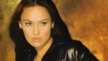 Backdrop к сериалу "Relic Hunter" #1342658
