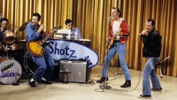 Backdrop к сериалу "Laverne & Shirley" #1349628