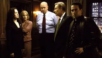 Backdrop for the TV series "Law & Order: Trial by Jury" #1546201