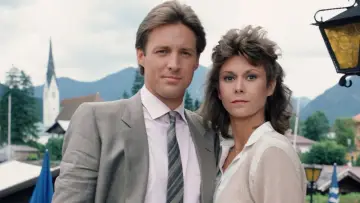 Backdrop к сериалу "Scarecrow and Mrs. King" #1368511