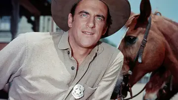 Backdrop к сериалу "Gunsmoke" #1337430