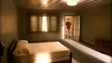 Backdrop for the TV series "The Lost Room" #1460671
