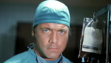 Backdrop for the TV series "Medical Center" #1368941