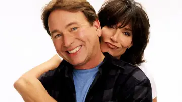 Backdrop for the TV series "8 Simple Rules" #1355566
