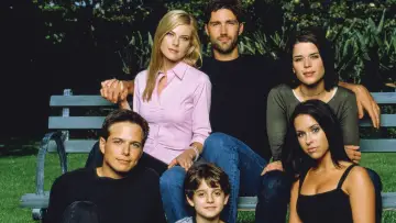 Backdrop к сериалу "Party of Five" #1319991