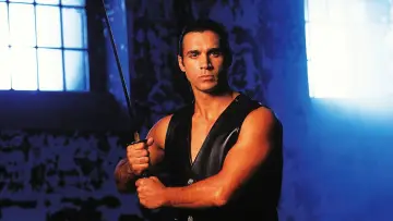 Backdrop к сериалу "Highlander: The Series" #1330890