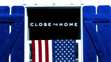 Backdrop к сериалу "Close to Home" #1394033