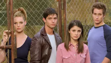 Backdrop к сериалу "Roswell" #1370631
