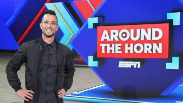 Backdrop for the TV series "Around the Horn" #1776671