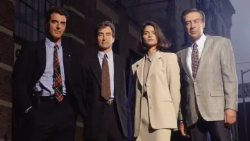 Backdrop к сериалу "Law & Order" #1232412