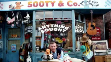 Backdrop for the TV series "Sooty & Co." #1597544