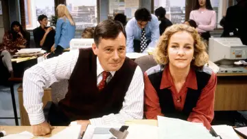Backdrop for the TV series "Drop the Dead Donkey" #1592160
