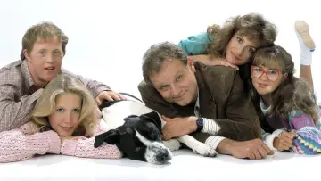 Backdrop for the TV series "Life Goes On" #1387024