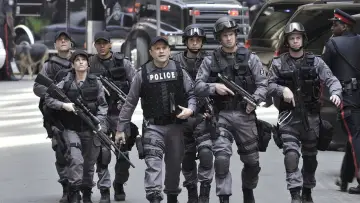 Backdrop for the TV series "Flashpoint" #1394426