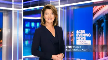 Backdrop for the TV series "CBS Evening News" #1601883