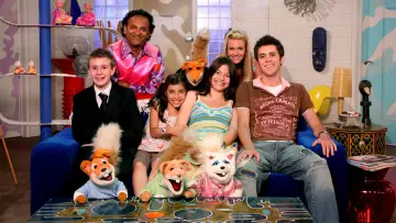 Backdrop for the TV series "The Basil Brush Show" #1900937