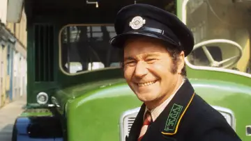 Backdrop for the TV series "On the Buses" #1747978