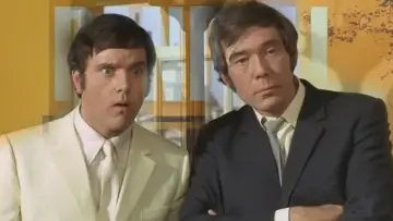Backdrop for the TV series "Randall and Hopkirk (Deceased)" #1868318